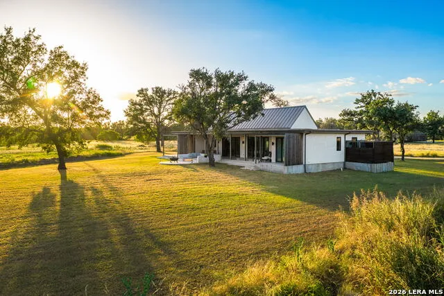 625 Triple Creek Rd Fredericksburg, TX 78624