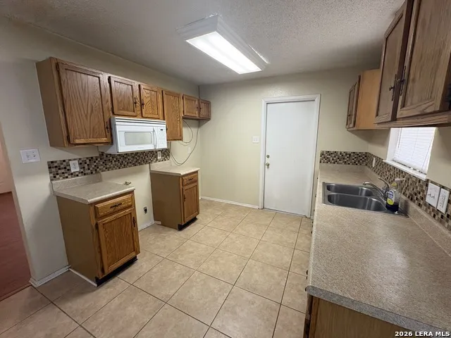 2110 21st Hondo, TX 78861