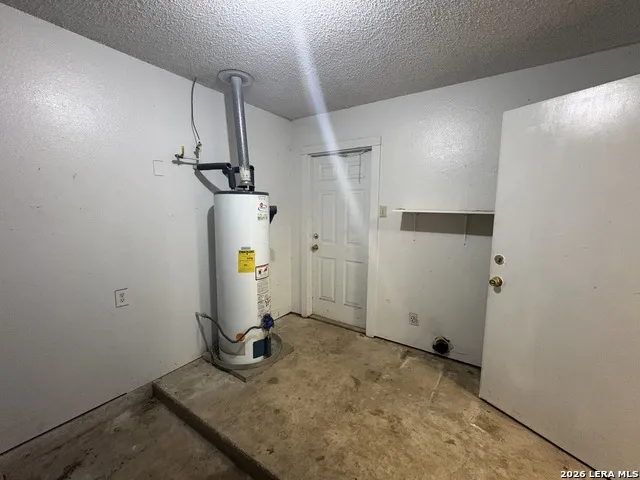 2110 21st Hondo, TX 78861