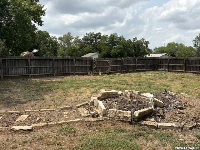 2110 21st Hondo, TX 78861