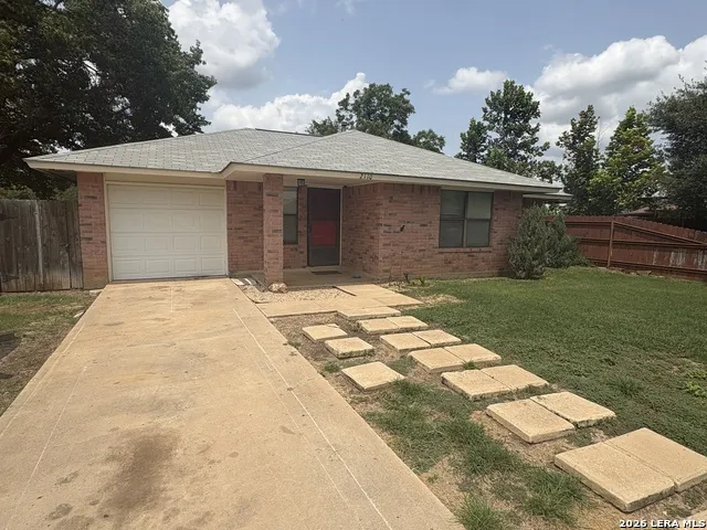 2110 21st Hondo, TX 78861