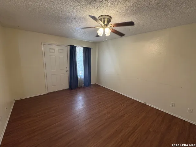 2110 21st Hondo, TX 78861