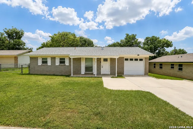 1106 CERRO ALTO DR San Antonio, TX 78213
