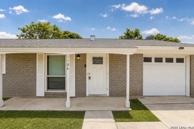 1106 CERRO ALTO DR San Antonio, TX 78213
