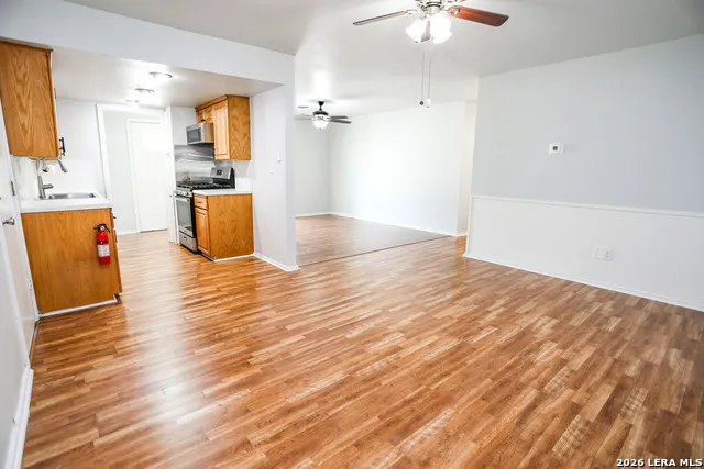 1106 CERRO ALTO DR San Antonio, TX 78213