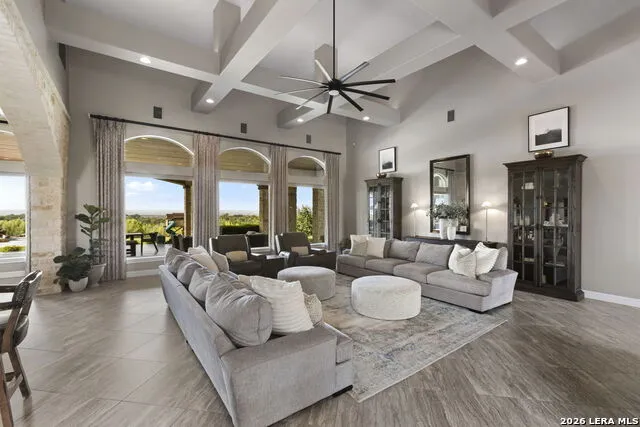 186 JOE KLAR RD Boerne, TX 78006