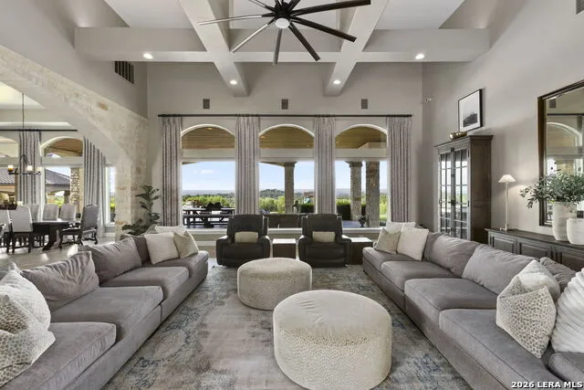 186 JOE KLAR RD Boerne, TX 78006