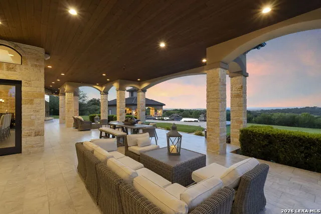 186 JOE KLAR RD Boerne, TX 78006