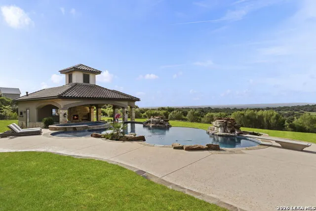 186 JOE KLAR RD Boerne, TX 78006