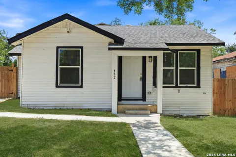 132 Stratford Ct