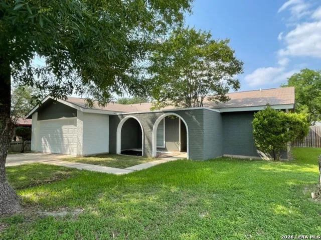 6811 Agua Calientes San Antonio, TX 78239