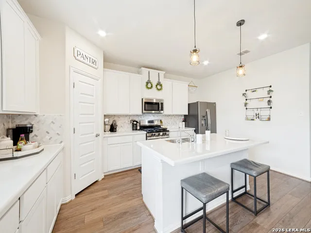 1744 Kneupper Farm New Braunfels, TX 78132