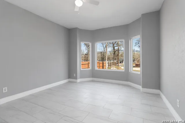 3938 New Mathis Elmendorf, TX 78112