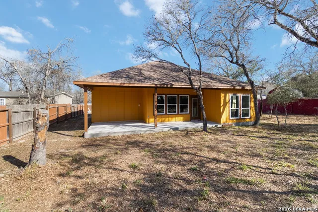 3938 New Mathis Elmendorf, TX 78112