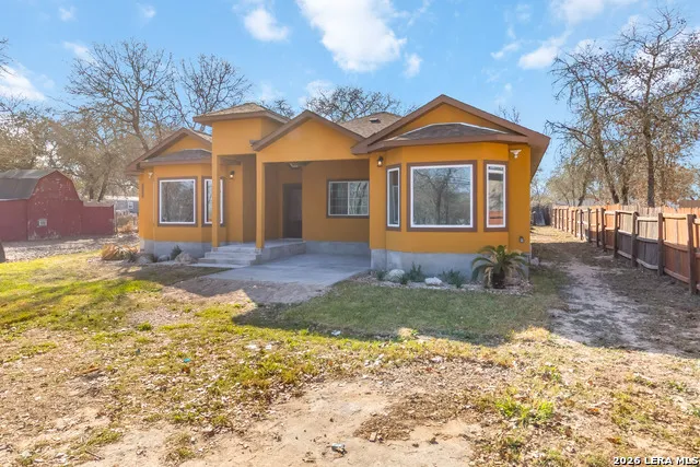 3938 New Mathis Elmendorf, TX 78112