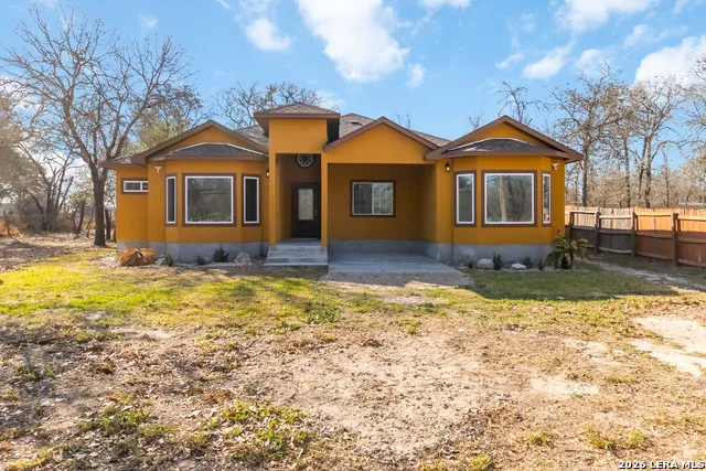 3938 New Mathis Elmendorf, TX 78112