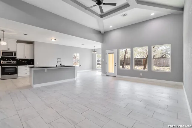 3938 New Mathis Elmendorf, TX 78112
