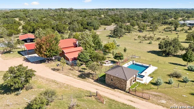 652 OVERLOOK DR Fredericksburg, TX 78624