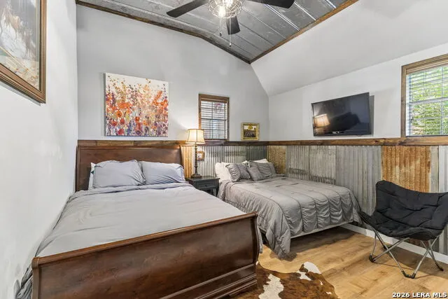 652 OVERLOOK DR Fredericksburg, TX 78624