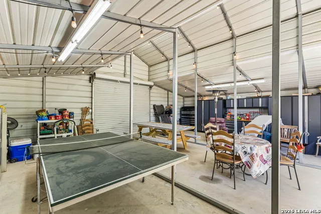 652 OVERLOOK DR Fredericksburg, TX 78624