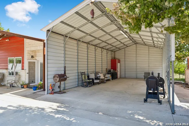 652 OVERLOOK DR Fredericksburg, TX 78624