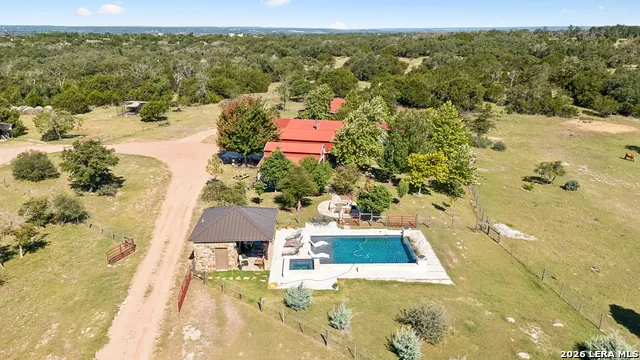 652 OVERLOOK DR Fredericksburg, TX 78624
