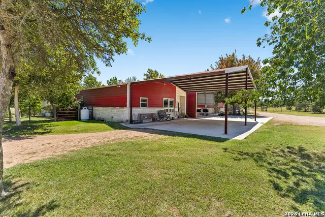 652 OVERLOOK DR Fredericksburg, TX 78624