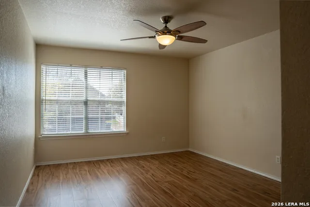 6721 Spearwood Live Oak, TX 78233