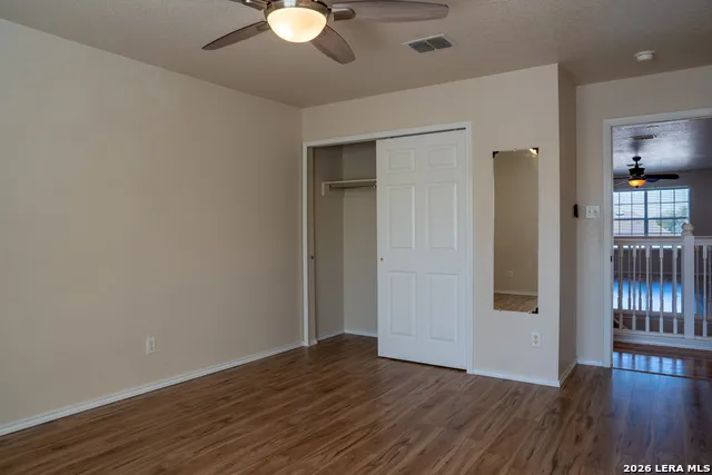 6721 Spearwood Live Oak, TX 78233