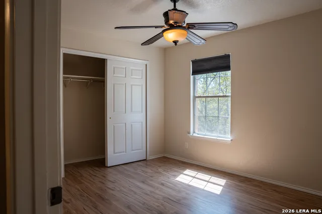 6721 Spearwood Live Oak, TX 78233