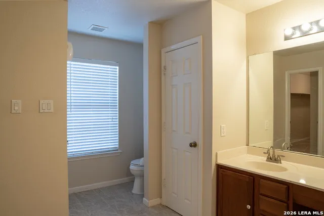 6721 Spearwood Live Oak, TX 78233