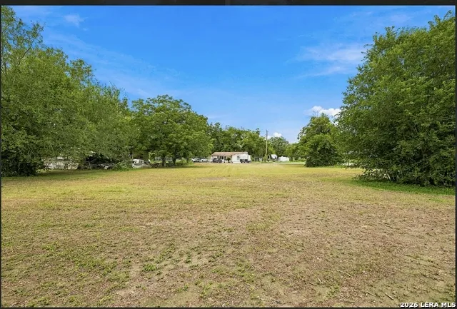 13544 S IH 35 Von Ormy, TX 78073