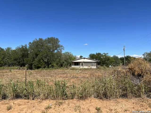 3200 N State Highway 16 Jourdanton, TX 78026