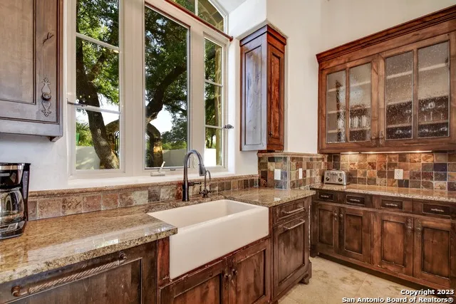 202 WATERSTONE PKWY Boerne, TX 78006