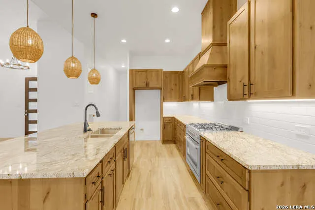 336 Knollwood Bandera, TX 78003