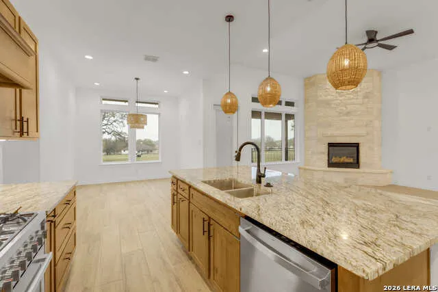 336 Knollwood Bandera, TX 78003