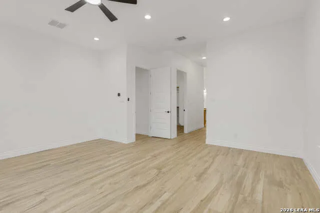 336 Knollwood Bandera, TX 78003