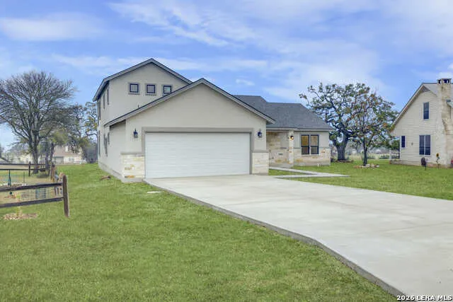 336 Knollwood Bandera, TX 78003