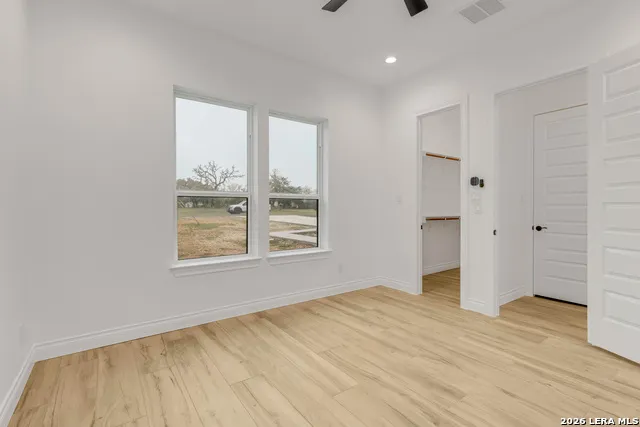 336 Knollwood Bandera, TX 78003