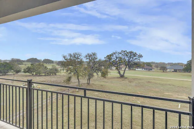 336 Knollwood Bandera, TX 78003