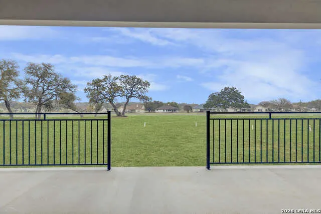 336 Knollwood Bandera, TX 78003