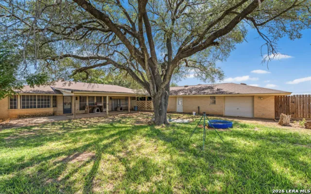 198 ENCINO DRIVE Pearsall, TX 78061