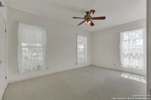 82 Bell Mountain Willow City, TX 78675