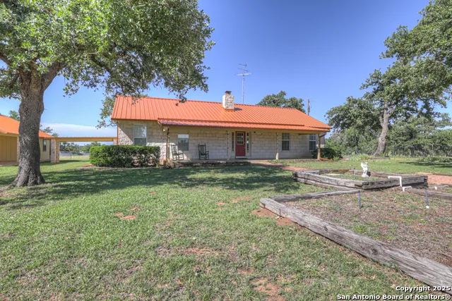 82 Bell Mountain Willow City, TX 78675