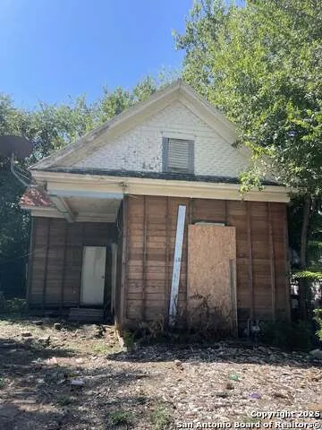 1130 Delaware