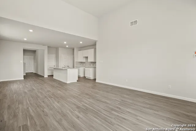 13628 Helton Pass St Hedwig, TX 78152