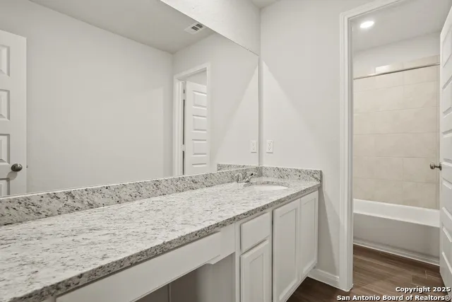 13628 Helton Pass St Hedwig, TX 78152