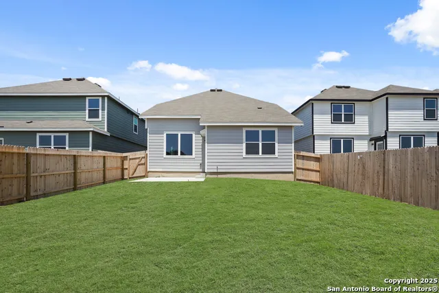 13628 Helton Pass St Hedwig, TX 78152