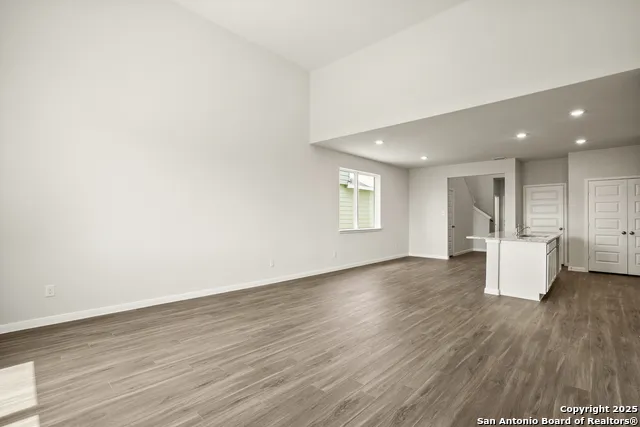 13628 Helton Pass St Hedwig, TX 78152