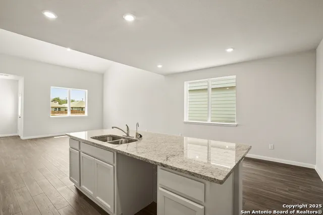 13628 Helton Pass St Hedwig, TX 78152